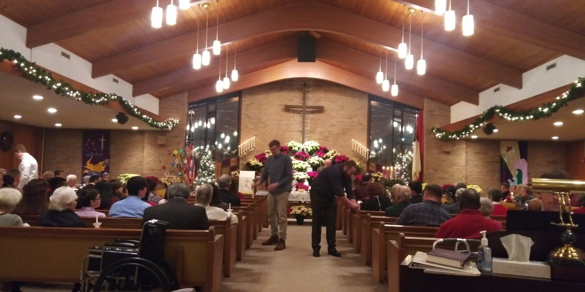 Candlelight Christmas Eve Worship Service